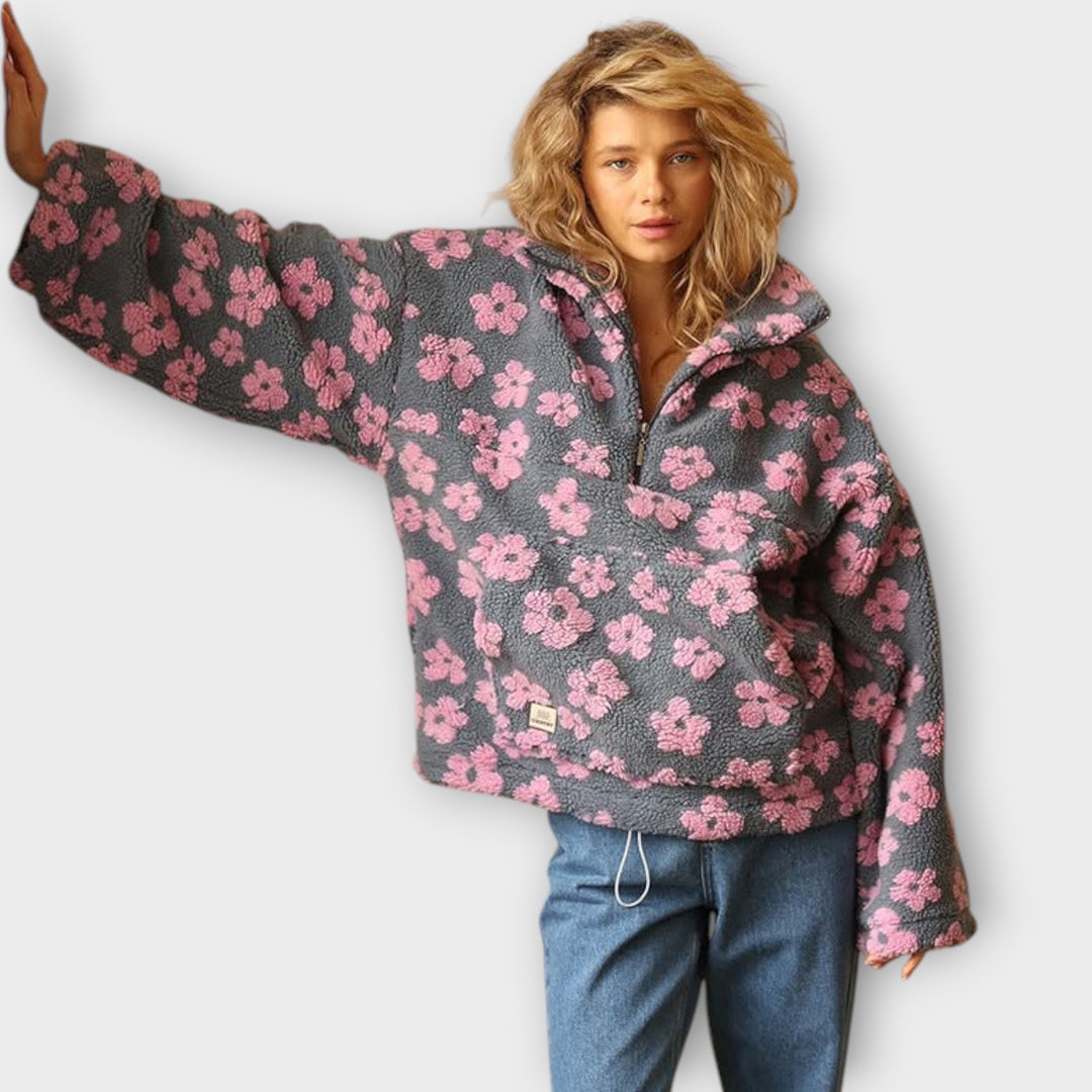Almira™ | Fleece med Blommig Charm